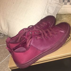 Burgundy converse